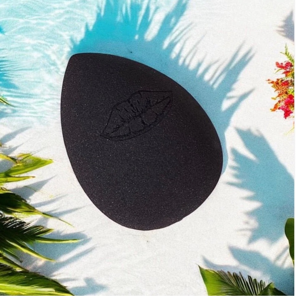 ⭐️2-PACK⭐️ M.I.A by Massiel Blending Sponges - Black